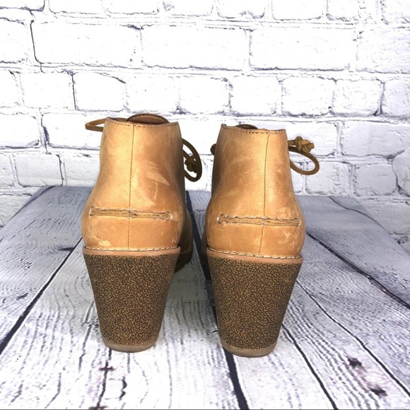 Sperry Top Sider Harlow Tan Suede Wedge Booties 7 - Picture 3 of 5